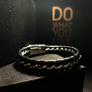 Infinite bracelet